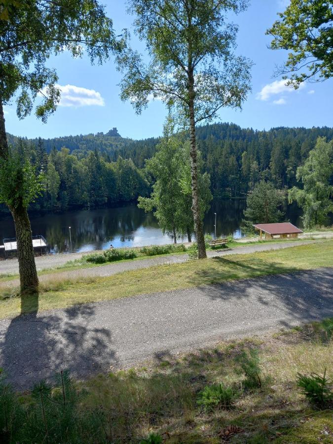 Freizeit- Und Campinganlage Gaisweiher Flossenburg Exterior photo